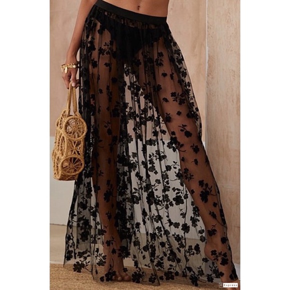 Black Sheer Lace Floral Maxi-Skirt - Picture 2 of 6